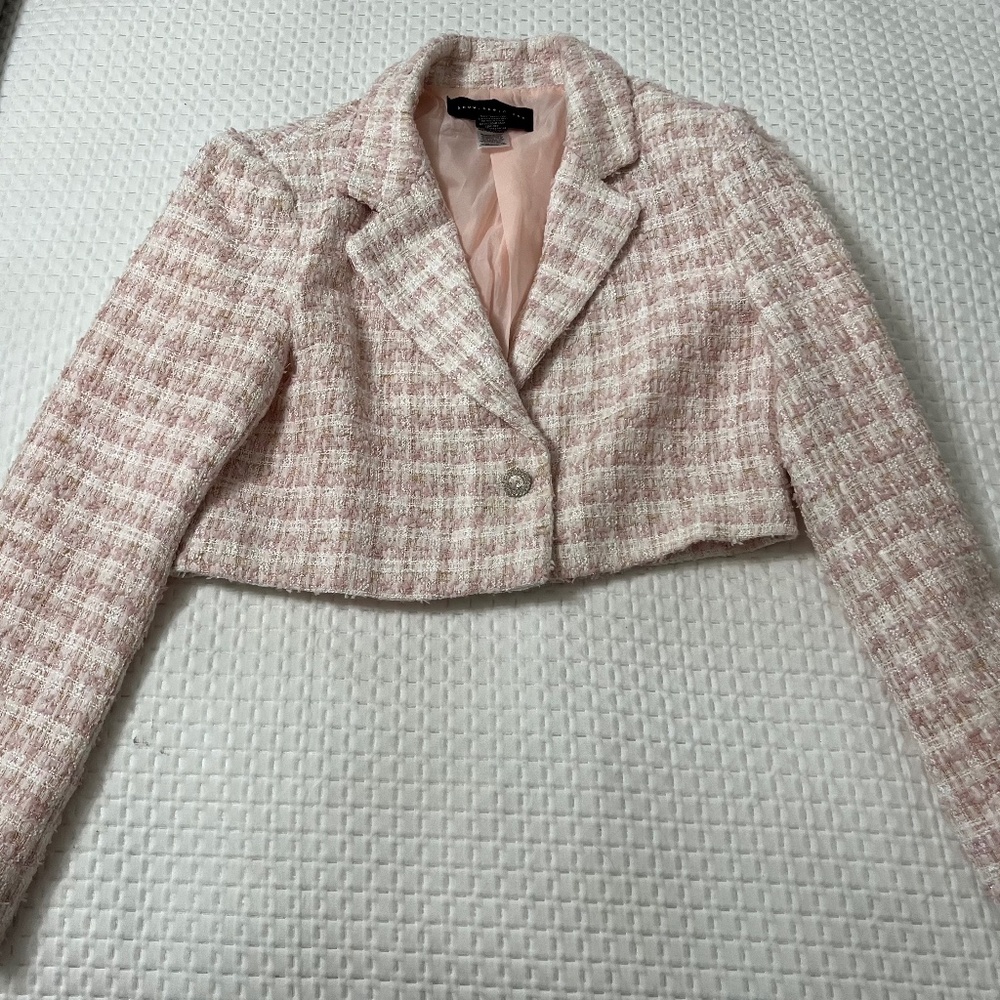 Channel Style cropped jacket